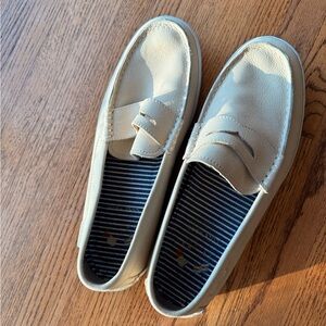 Men’s Nantucket loafer Cole Haan size 9.5 like NEW